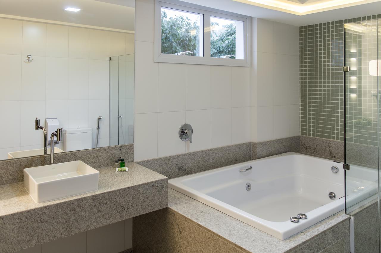 Bravo Hotel Joao Neiva Luaran gambar